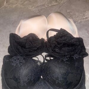 Victoria's Secret Black and Cream Lace Bra